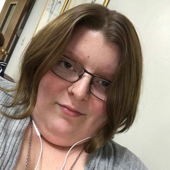 Meet your Posher, Sophia - Picture 1 of 1